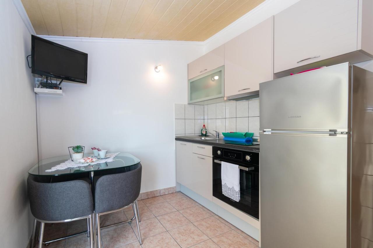 Apartment Mandre 4093B Εξωτερικό φωτογραφία
